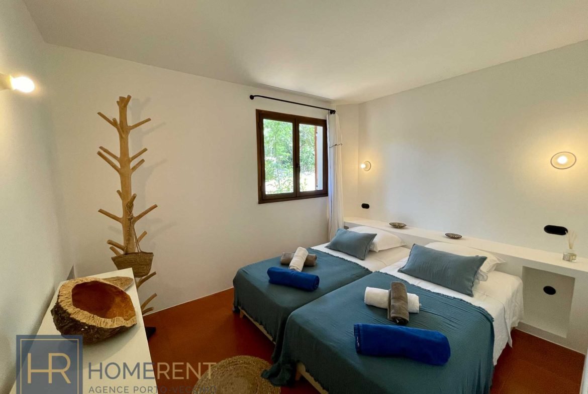 Location villa style Ibiza, maison décoration bohème chic location estivale en Corse Porto Vecchio