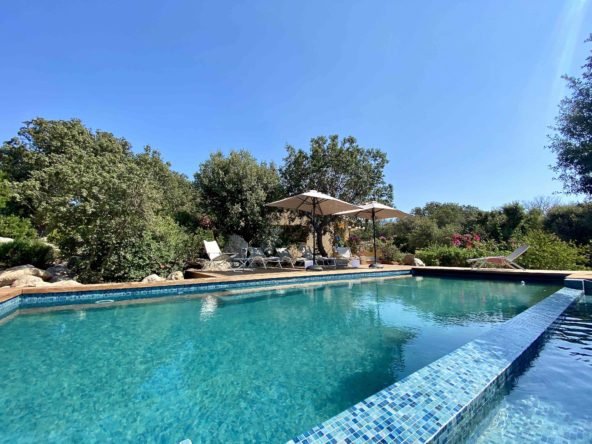 Location Villa Marlis avec piscine Domaine de cala Rossa Porto Vecchio Corse du sud plage privé à pieds luxe