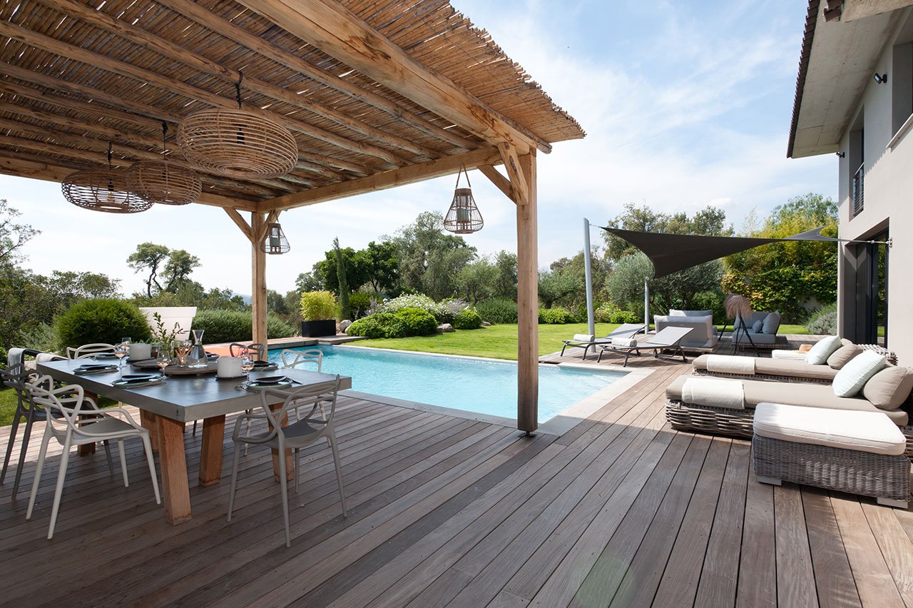 Location magnifique villa avec piscine 4 chambres à Porto-vecchio en Corse proche plages Corses de Cala Rossa Saint Cyprien et Pinarello