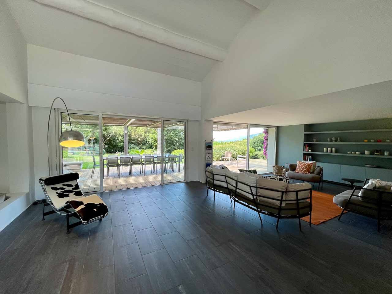 Salon et séjour location villa en location à Cala Rossa Porto Vecchio