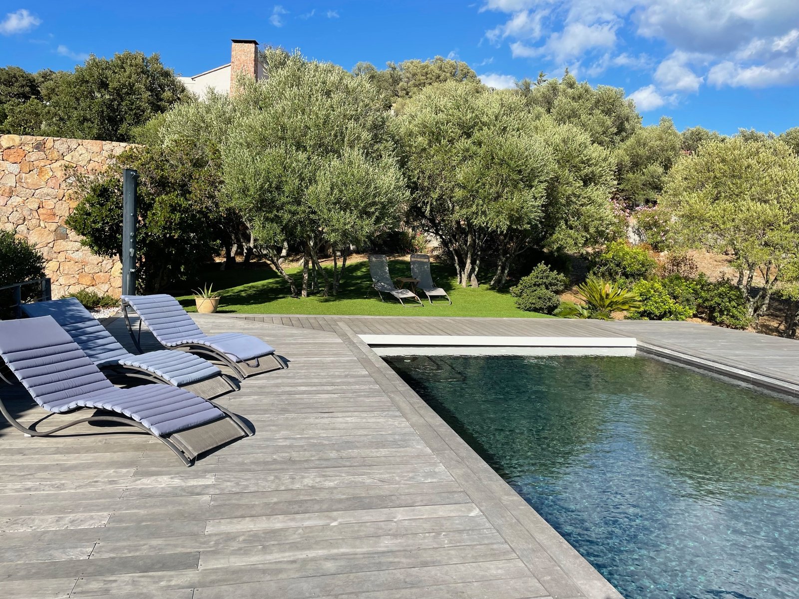 Location villa luxe Porto-Vecchio en Corse du sud 5 chambres piscine proche plage St Cyprien et Cala Rossa climatisation