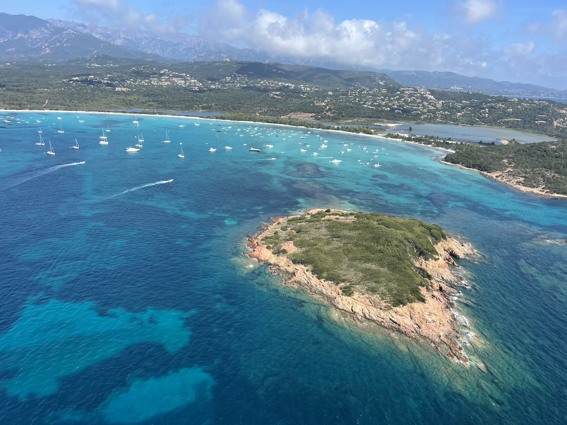 Plage du Cabanon Bleu HOME RENT Porto Vecchio location de maisons en Corse