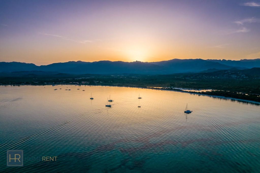 Plage St Cyprien Lecci Location villa luxe Porto-Vecchio Cala Rossa luxe vue mer piscine Palombaggia