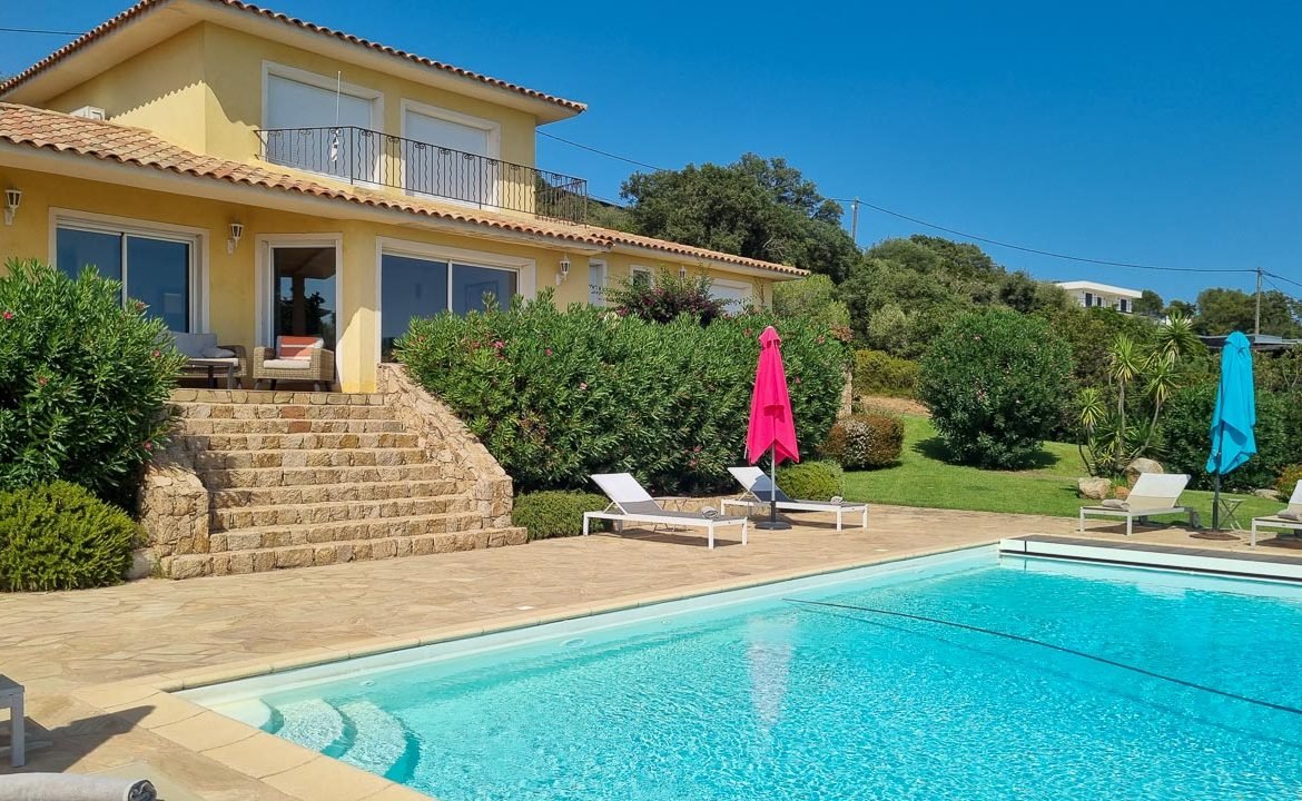 Location Villa Cirindinu Porto-Vecchio vue mer luxe 5 chambres piscine jardin St Cyprien Lecci Cala Rossa Pinarello Corse du sud